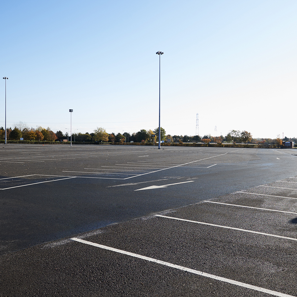 Parking Lot Sweeping: 5 Ways AC Sweepers is Buckhead’s Best Choice